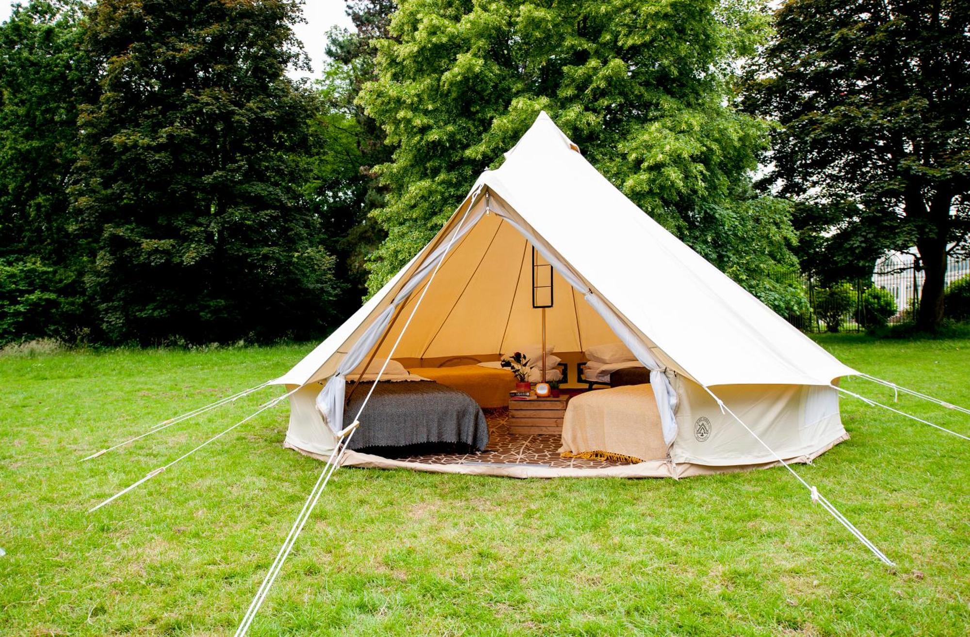 Nine Yards Bell Tents At The Tt - كاسلتاون المظهر الخارجي الصورة